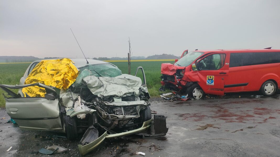 fot. Wypadek w Legnickim Polu / fot. mł. asp. Aleksander Pundyk
