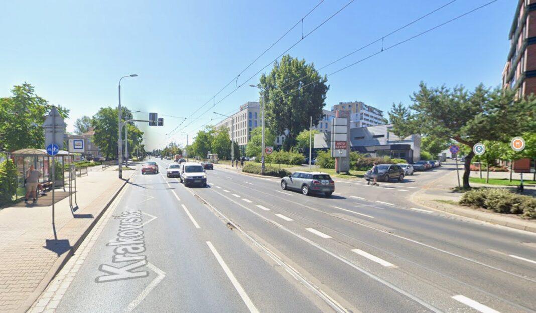 Po śmiertelnym wypadku pasażera MPK pytają, czy przystanki są bezpieczne