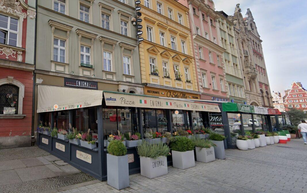 Z wrocławskiego Rynku mają zniknąć ogródki. Restauratorzy dostali 2 tygodnie
